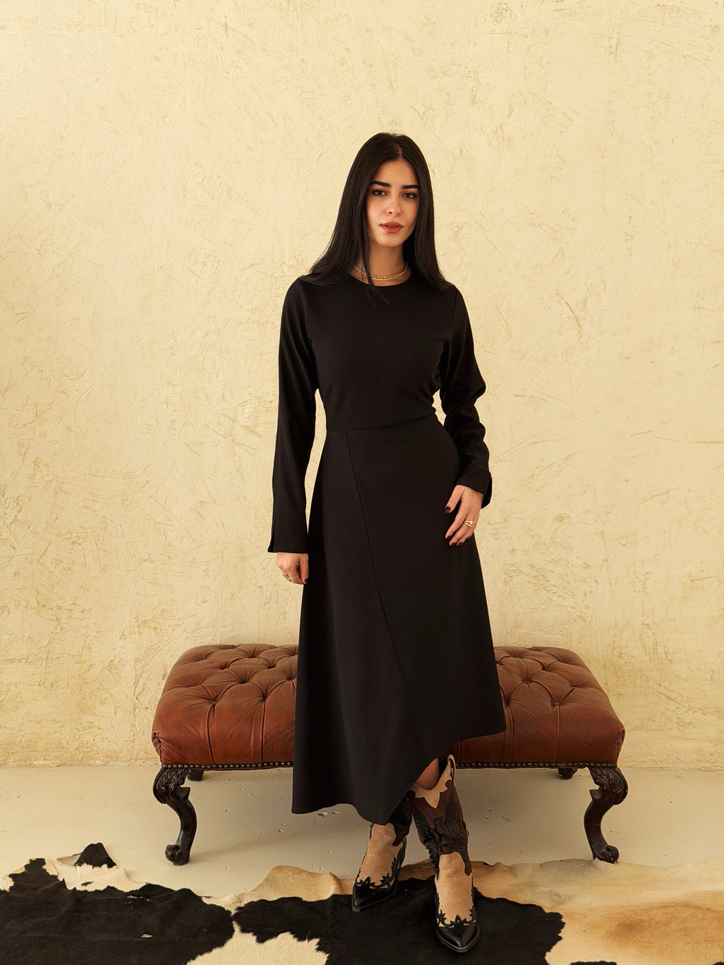 NOIR Muse Dress in black