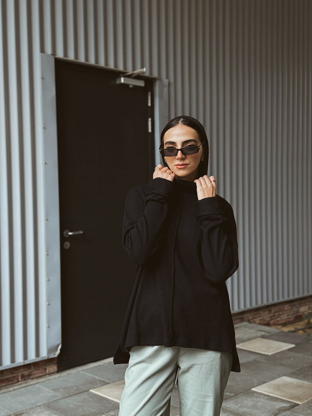Worm Embrace Pullover In Black