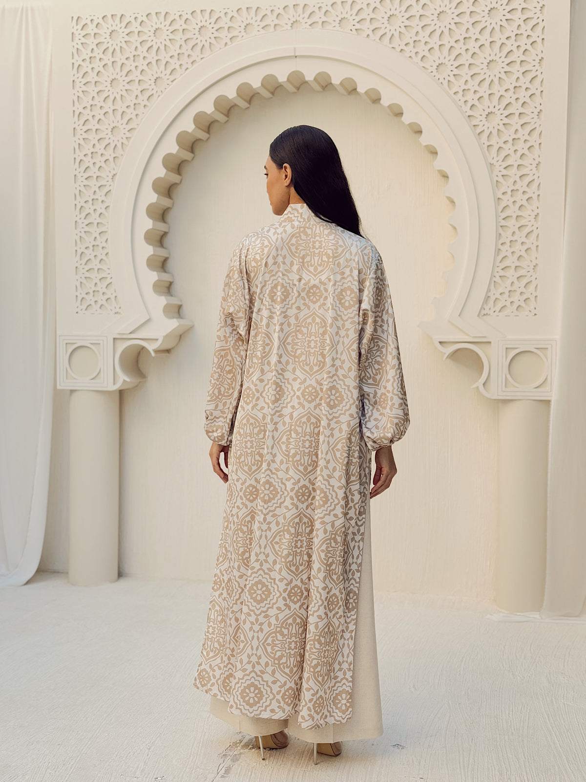Royal Layali In Beige